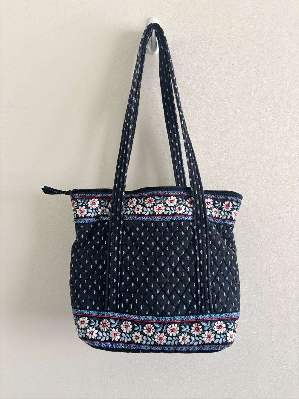 Vera Bradley Villager Tote - Picture 3 of 4